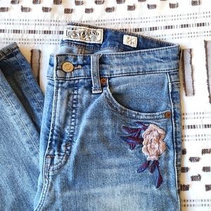Embroidered Lucky Brand Bridgette skinny jeans
